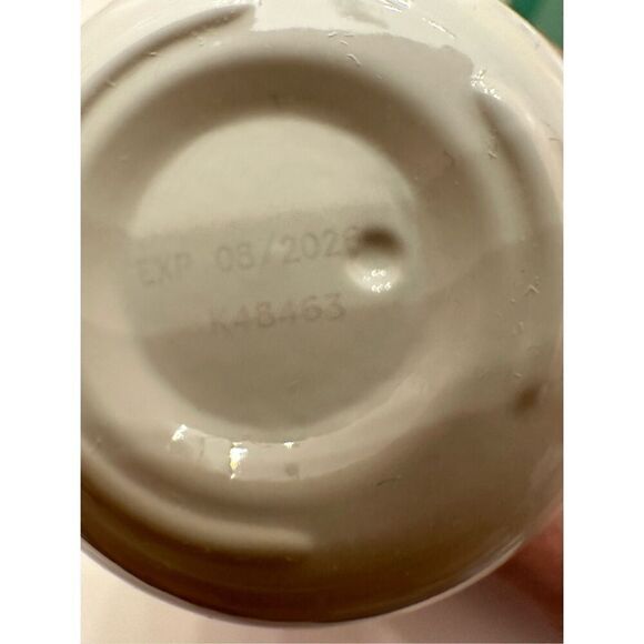 innisfree Green Tea Enzyme Vitamin C Brightening Serum 30ml - Picture 4 of 5